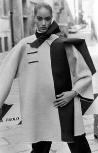 Gianfranco_Ferre_FW1982_Advanced_61.jpg