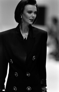 Gianfranco_Ferre_SS1989_Brynja_06.jpg