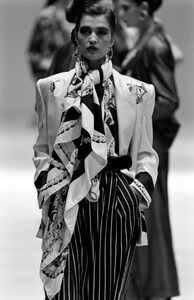 Gianfranco_Ferre_SS1989_Claire_06.jpg