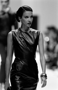 Gianfranco_Ferre_SS1989_Dalma_03.thumb.jpg.f8c6534ead54aff3df440ab9329f199a.jpg