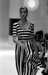 Gianfranco_Ferre_SS1989_Daniela_Azzone_05.jpg