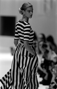 Gianfranco_Ferre_SS1989_Daniela_Azzone_07.jpg