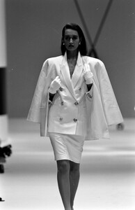 Gianfranco_Ferre_SS1989_Gail_02.jpg