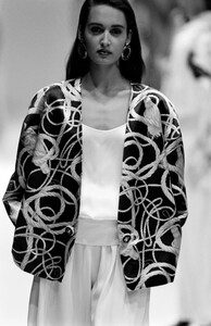 Gianfranco_Ferre_SS1989_Gail_06.jpg