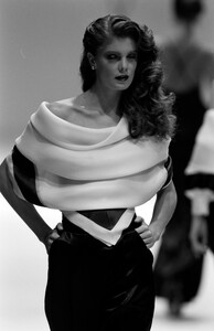 Gianfranco_Ferre_SS1989_Nicoletta_06.jpg