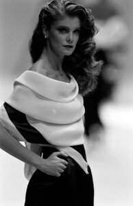 Gianfranco_Ferre_SS1989_Nicoletta_07.jpg