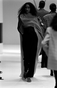 Gianfranco_Ferre_SS1989_Sonia_Cole_11.jpg