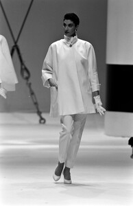 Gianfranco_Ferre_SS1989_Susanna_01.jpg