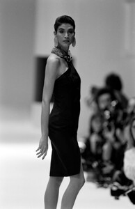 Gianfranco_Ferre_SS1989_Susanna_02.jpg