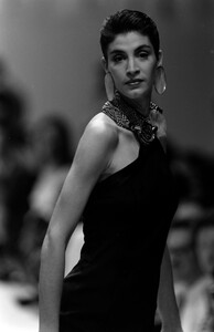 Gianfranco_Ferre_SS1989_Susanna_06.jpg