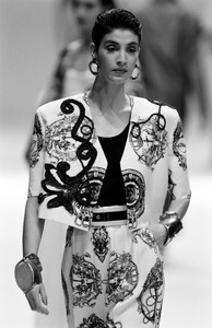 Gianfranco_Ferre_SS1989_Susanna_08.jpg