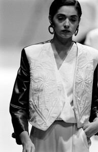 Gianfranco_Ferre_SS1989_Vicky_02.jpg