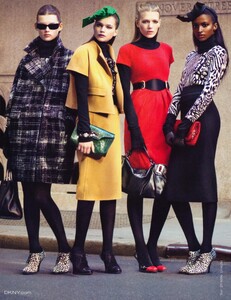 Goldberg_DKNY_Fall_Winter_2009_10_01.thumb.jpeg.7200e7f8898eac795cfe61b71dff9d35.jpeg