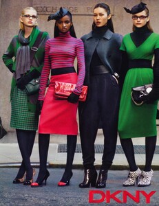 Goldberg_DKNY_Fall_Winter_2009_10_04.thumb.jpeg.51f9fa7dda3c6c5d2759ec852a74e005.jpeg
