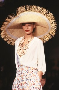 Guy Paulin SS 1989 Cristina Piaget 03.jpg