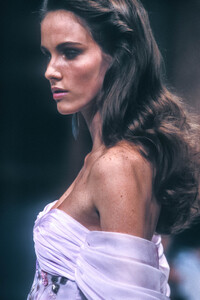 Jean-Louis Scherrer HC SS 1989 Magali 15.jpg