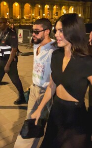 Kendall-Jenner---Seen-Leaving-the-Louvre-Museum-in-Paris-09.jpg