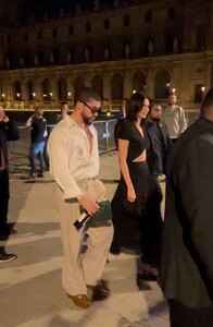 Kendall-Jenner---Seen-Leaving-the-Louvre-Museum-in-Paris-10.jpg