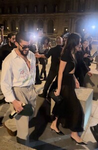 Kendall-Jenner---Seen-Leaving-the-Louvre-Museum-in-Paris-13.jpg