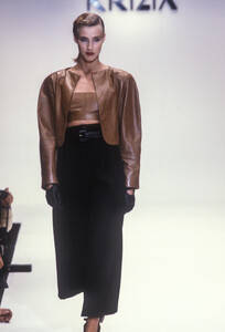 Krizia 1989 Women RTW 76.jpg