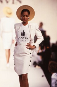 Lanvin_SS1989_Sonia_01.thumb.jpg.bf995b34d4f8b3b6bb752debf2a8e268.jpg