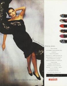 MarieClaireUK_November1990_034.thumb.jpg.26e509dd073932848f6f5b93b608f0eb.jpg