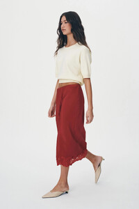 Marina-Silk-Midi-Skirt-Burgundy-PS24-ROWIE-1_dfd624f3-d914-41fe-9fd1-e14ff8def54d.jpg
