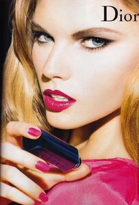 Maryna Linchuk 2.jpg