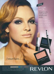 Roy_Revlon_Matte_Lipstick_2009_02.thumb.jpeg.eeb79a8505a0b101a742f2304e5824da.jpeg