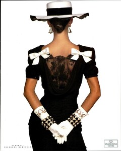 Vogue Italia March 1989 021.jpg