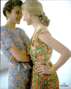 Vogue Italia March 1989 035.jpg