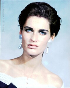 Vogue Italia March 1989 185.jpg