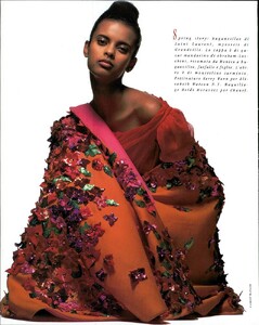 Vogue Italia March 1989 376.jpg