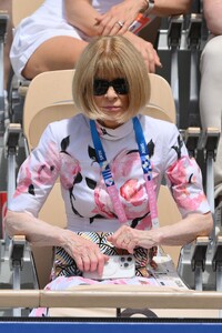 anna-wintour-at-olympic-games-roland-garros-in-paris-07-28-2024-0.jpg