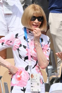 anna-wintour-at-olympic-games-roland-garros-in-paris-07-28-2024-2.jpg