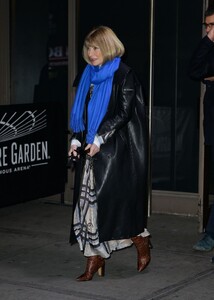 anna-wintour-leaving-madison-square-garden-in-nyc-01-31-2023-0.thumb.jpg.690a8c74ac4686ef5347b52bc32efd92.jpg