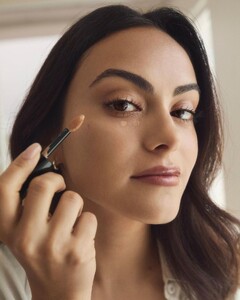 camila-mendes-armani-beauty-luminous-silk-campain-2024-0.jpg