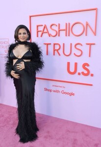 jenna-dewan-at-the-fashion-trust-u.s.-awards-2024-in-beverly-hills-3.jpg
