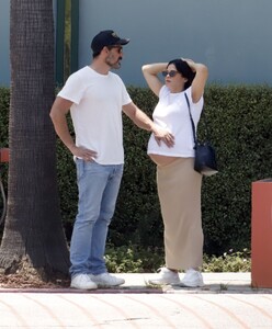jenna-dewan-with-husband-out-in-los-angeles-06-04-2024-2.jpg