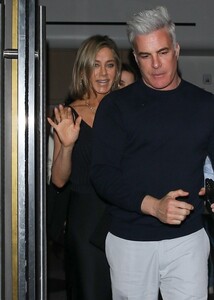jennifer-aniston-at-funke-in-beverly-hills-04-19-2024-1.jpg