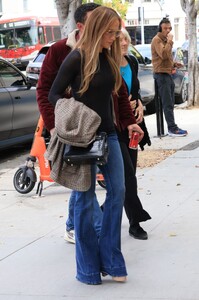 jennifer-lopez-and-ben-affleck-out-in-west-hollywood-06-02-2024-7.jpg