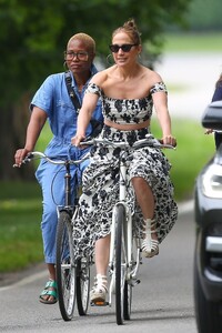 jennifer-lopez-bicycling-in-style-on-the-eve-of-her-55th-birthday-13.jpg