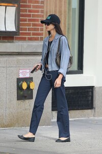 kaia-gerber-rocking-a-brat-hat-in-new-york-07-13-2024-4.jpg