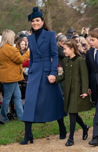 kate-middleton-christmas-day-service-in-sandringham-12-25-2023-6.jpg