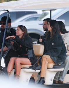 kendall-jenner-at-2024-stagecoach-in-indio-04-28-2024-2.jpg