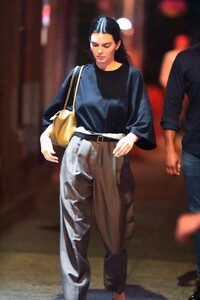 kendall-jenner-leaving-buvette-gastrotheque-restaurant-in-new-york-07-02-2024-2.jpg