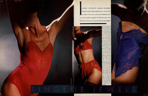 lingerie_jewels_01_02.thumb.jpg.27f34b00dc720e8eade7d06afc640f11.jpg