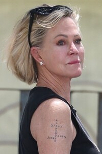 melanie-griffith-house-hunting-in-los-angeles-07-24-2024-3.jpg