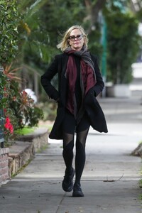melanie-griffith-out-in-beverly-hills-01-04-2024-6.thumb.jpg.c3af9f8675cd7e29200a41cddbdef6c4.jpg