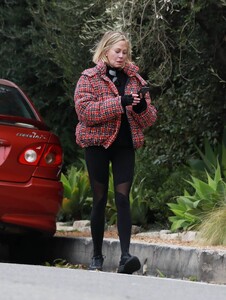 melanie-griffith-out-in-beverly-hills-01-09-2024-0.jpg